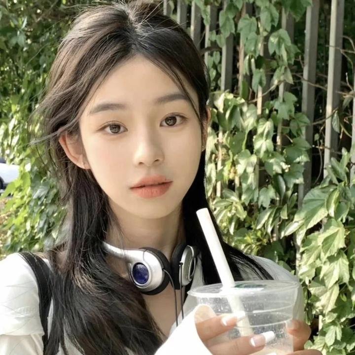 蕾蒙娜和姐姐